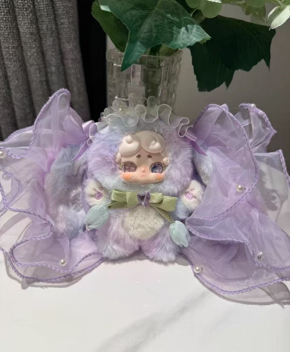 1abb439619f25c0b13a3e36d9989f390 Lucky deer night secret custom AB eyes (preorder one week) - Image 1